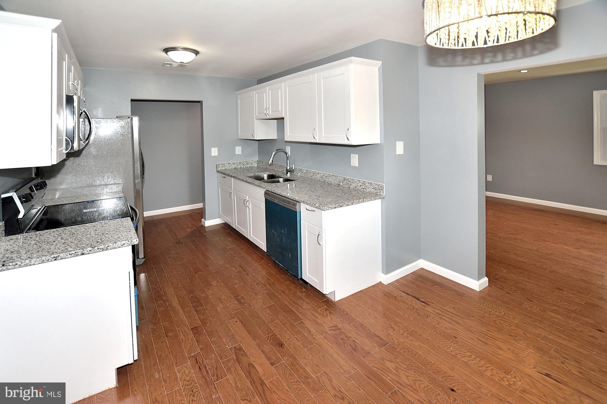 12129 Dove Circle Laurel, MD 20708 - Photo 2 of 15