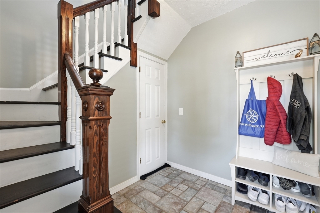 6 Anderson Avenue Worcester, MA 01604 - Photo 24 of 39