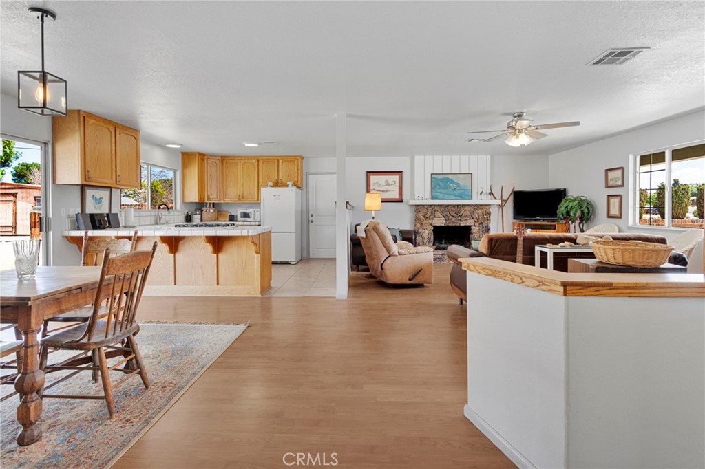 14204 Crow Road Apple Valley, CA 92307 - Photo 21 of 58