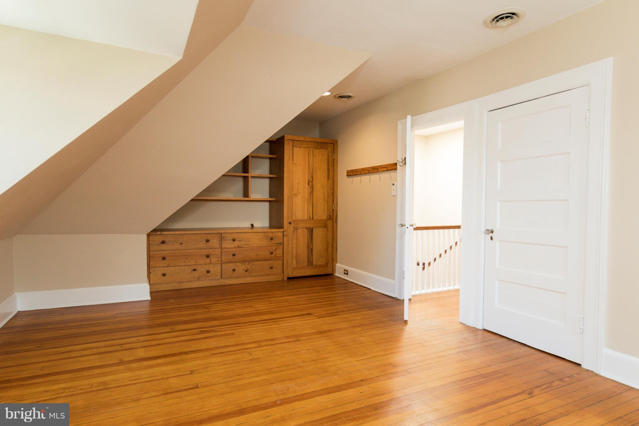 3920 Cloverhill Road Baltimore, MD 21218 - Photo 23 of 29 Bedroom