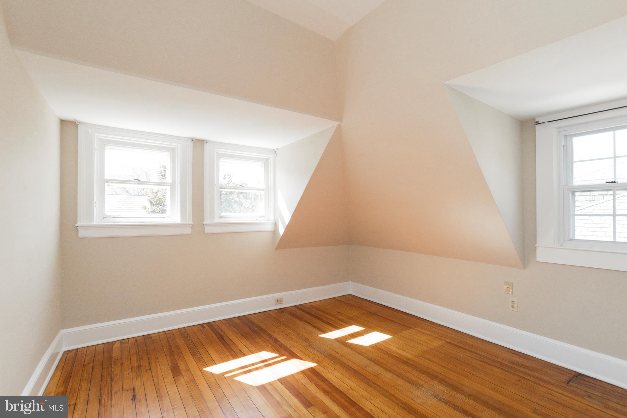 3920 Cloverhill Road Baltimore, MD 21218 - Photo 25 of 29 Bedroom