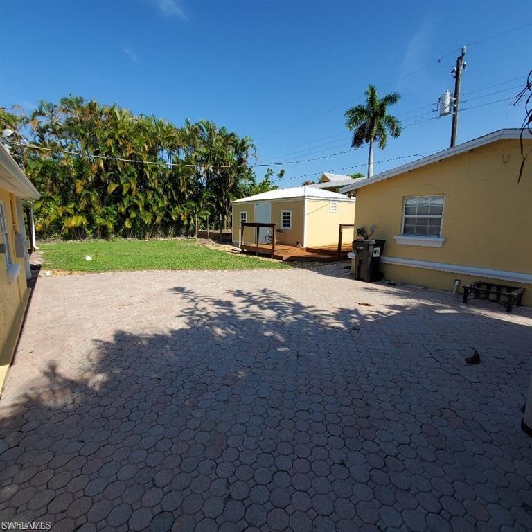 1285 Creech Road Naples, FL 34103 - Photo 17 of 22 Gallery Image 17