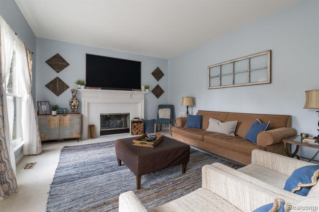 2011 Fairfield Drive Rochester Hills, MI 48306 - Photo 19 of 47