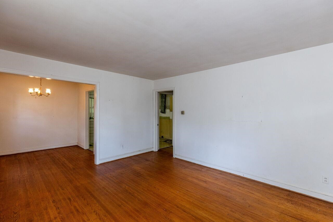 4104 Reavis Road Raleigh, NC 27606 - Photo 7 of 29 Photo 7