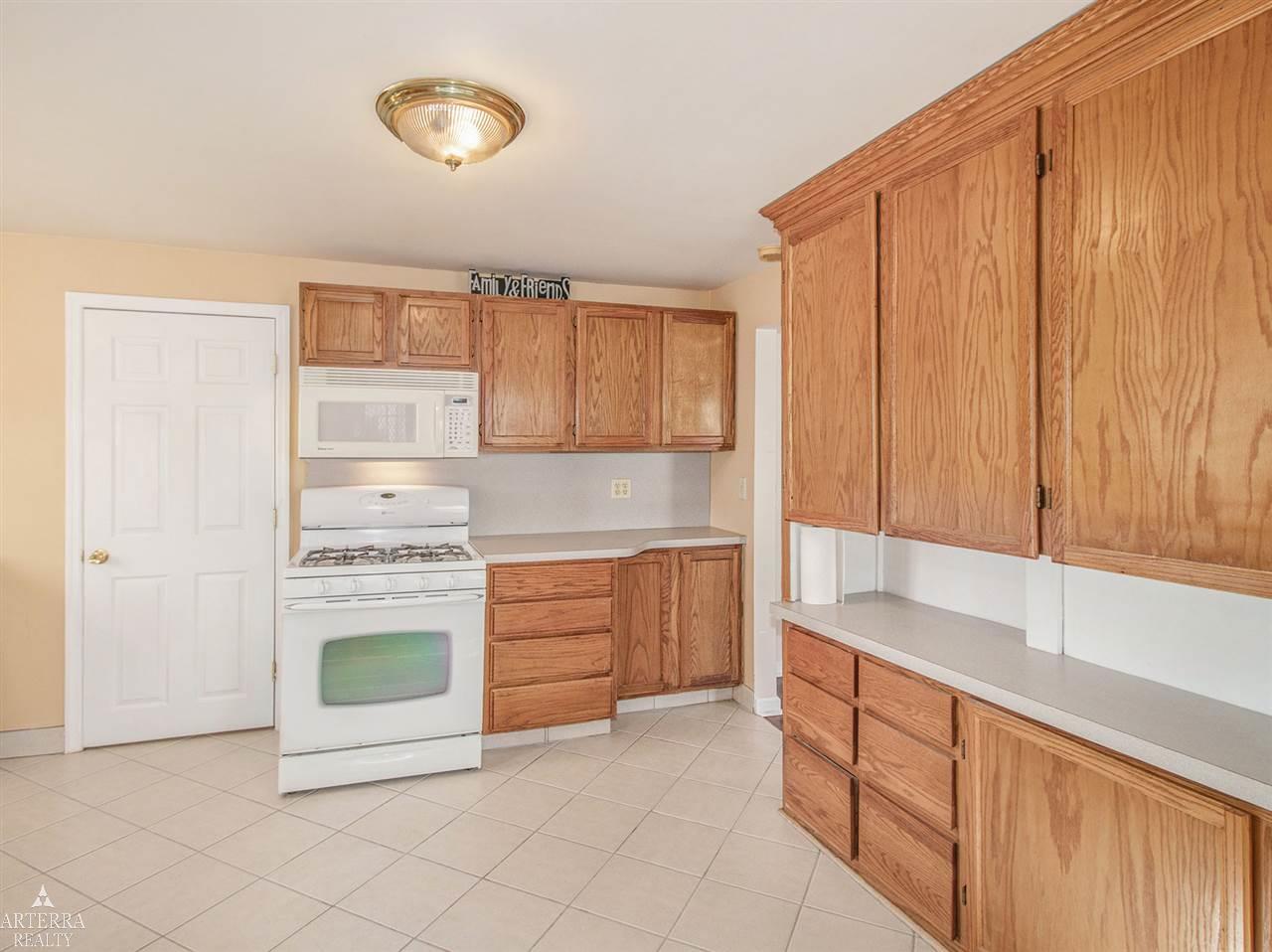 15323 Jeddo Road Brown City, MI 48416 - Photo 12 of 34