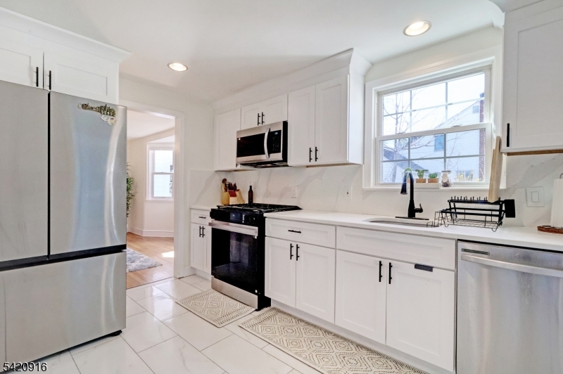 95 West Northfield Road Livingston, NJ 07039 - Photo 12 of 23