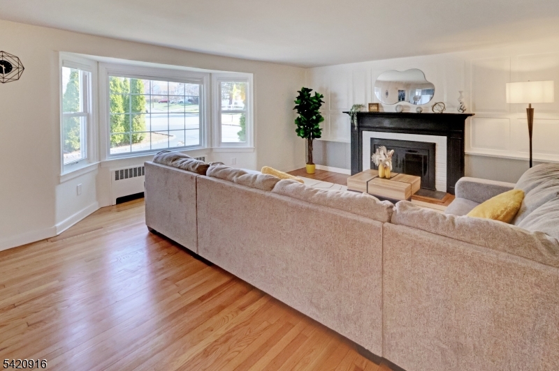 95 West Northfield Road Livingston, NJ 07039 - Photo 4 of 23