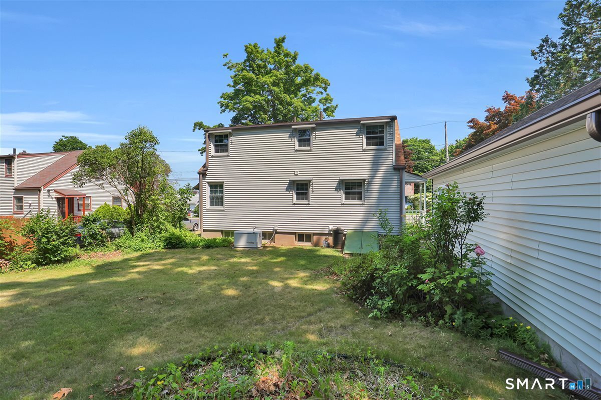 64 Bretton Road Manchester, CT 06042 - Photo 27 of 30