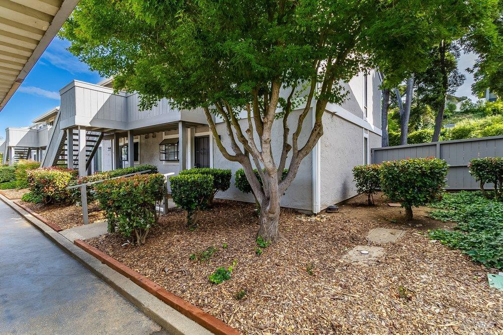 900 Southampton Road, Unit 11 Benicia, CA 94510 - Photo 34 of 36