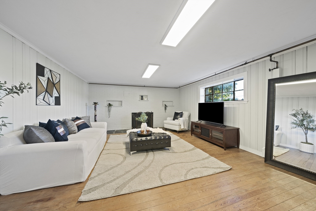 447 Dudley Road Newton, MA 02459 - Photo 30 of 42 Gallery Image 30