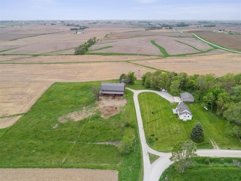 3274 200th Street Homestead, IA 52236 - Photo 39 of 42 Gallery Image 39