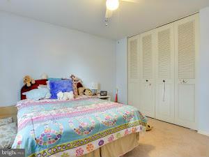 121 Magnolia Road Sterling, VA 20164 - Photo 22 of 29 Bedroom
