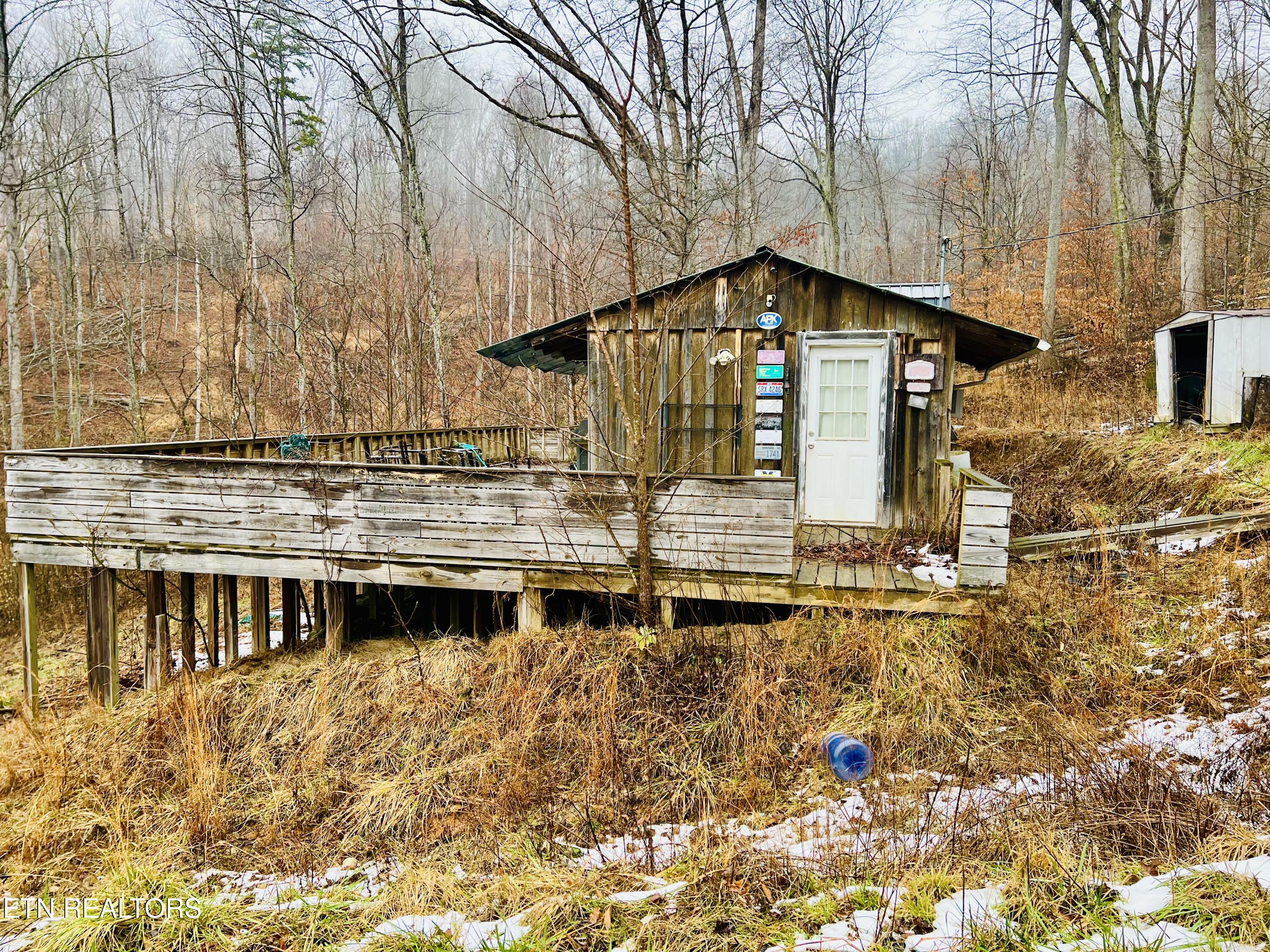 324 Vannoy Road Tazewell, TN 37879 - Photo 13 of 54 IMG_2899