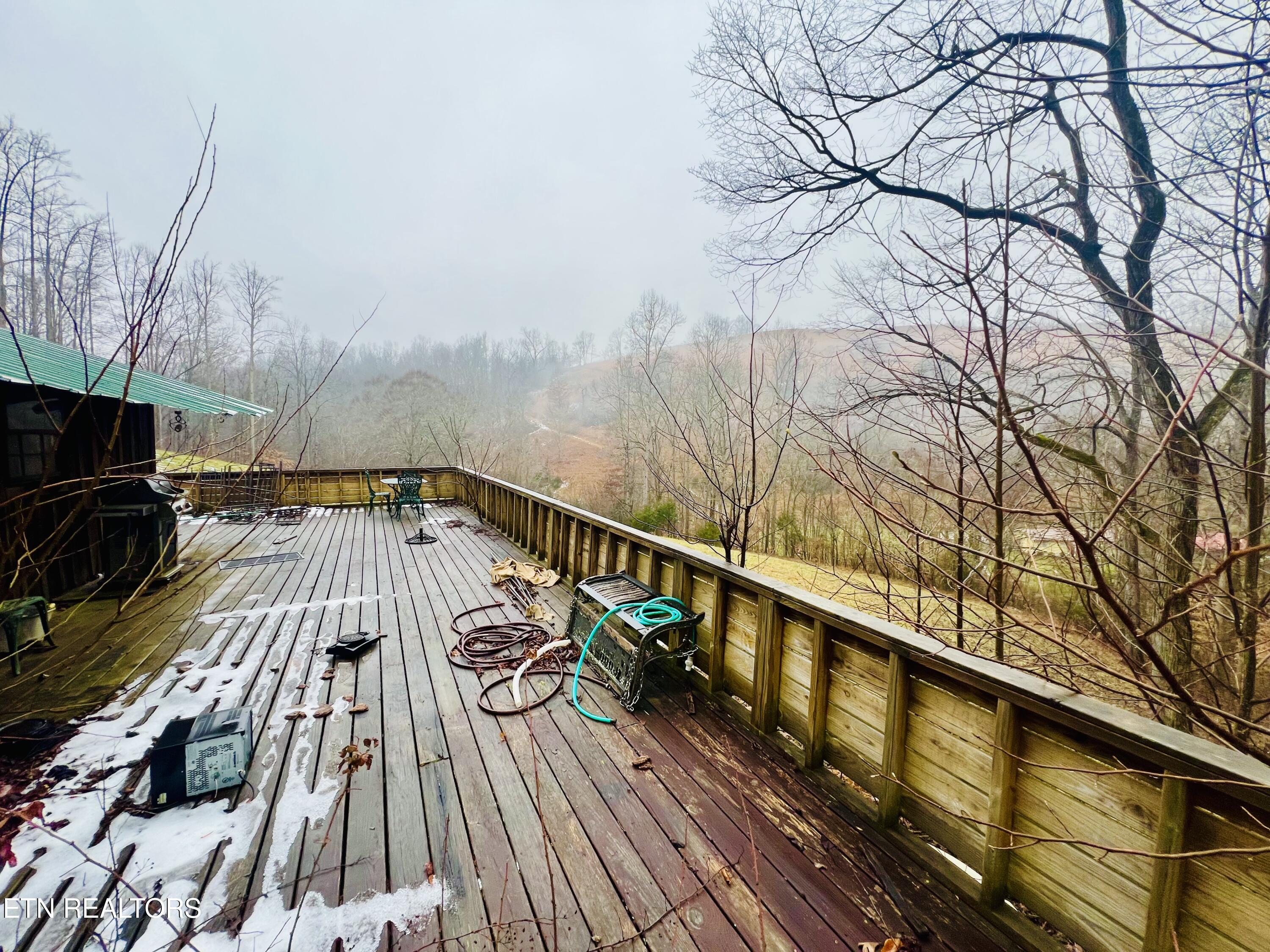 324 Vannoy Road Tazewell, TN 37879 - Photo 27 of 54 IMG_2925