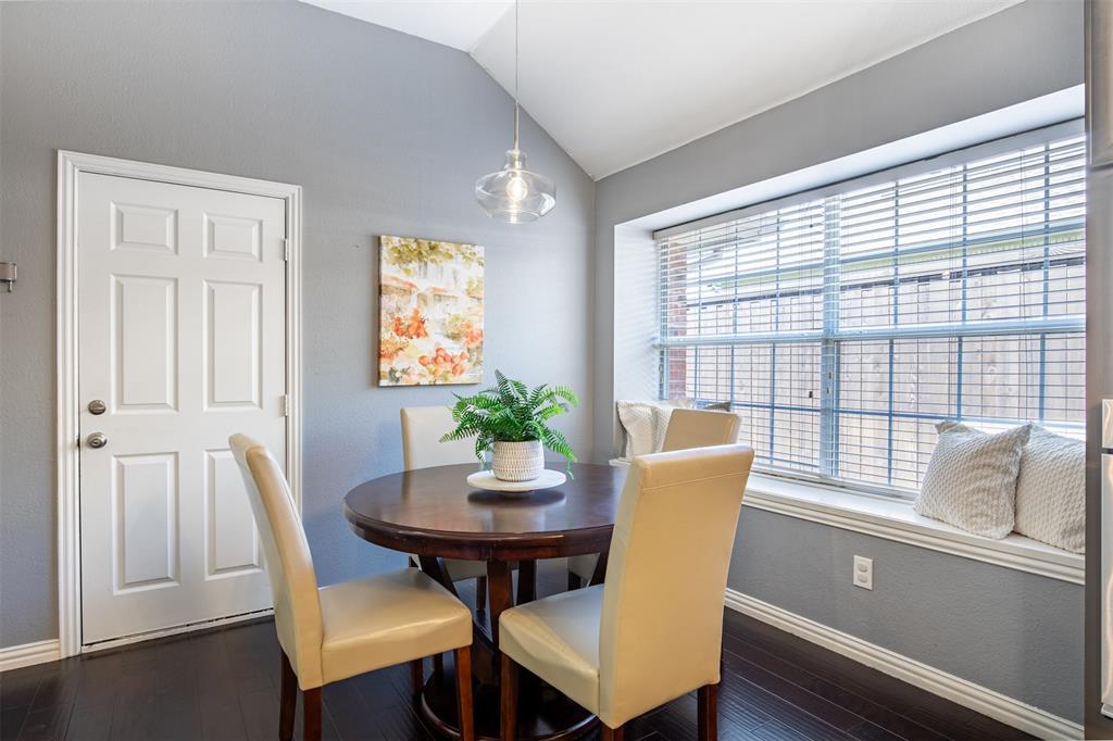 6425 Radslow Drive Frisco, TX 75035 - Photo 17 of 34 Breakfast room with an abundance of natural light.