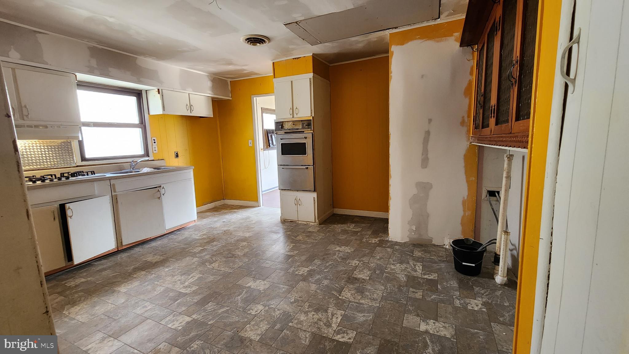 3948 Rauch Street Harrisburg, PA 17109 - Photo 4 of 35 Gallery Image 4