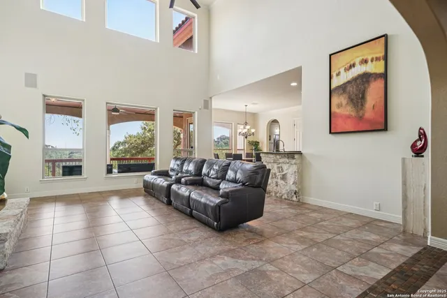 $1,375,000 | 718 Ruidosa Downs, Helotes, TX 78023