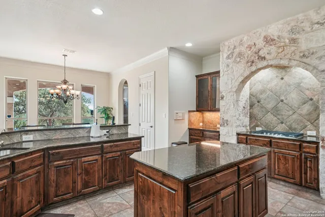 $1,375,000 | 718 Ruidosa Downs, Helotes, TX 78023