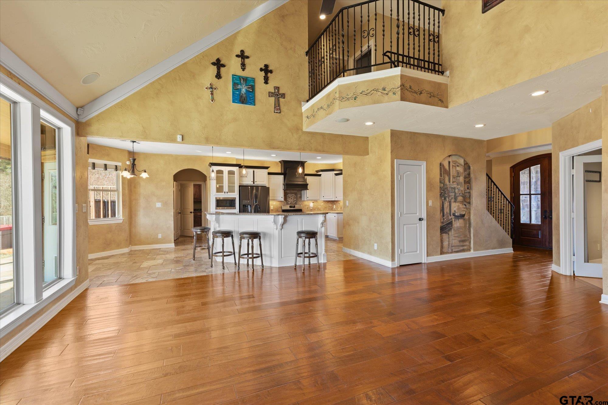 770 Dennard Street Longview, TX 75605 - Photo 7 of 48