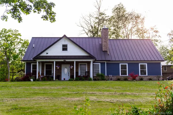 $729,000 | 155 Willow Tree Road, Milton, NY 12547
