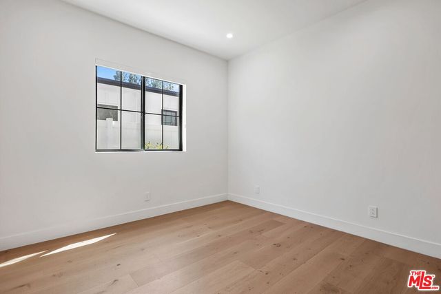 $10,500 | 5917 Rhodes Avenue, Valley Village, CA 91607