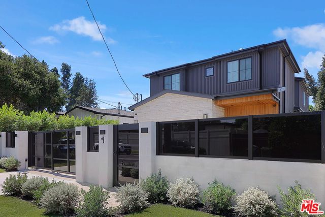 $10,500 | 5917 Rhodes Avenue, Valley Village, CA 91607