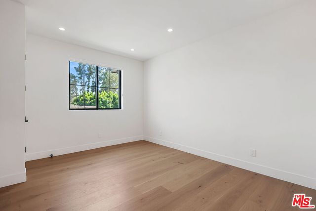 $10,500 | 5917 Rhodes Avenue, Valley Village, CA 91607