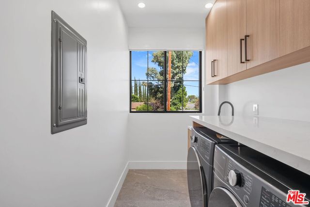 $10,500 | 5917 Rhodes Avenue, Valley Village, CA 91607