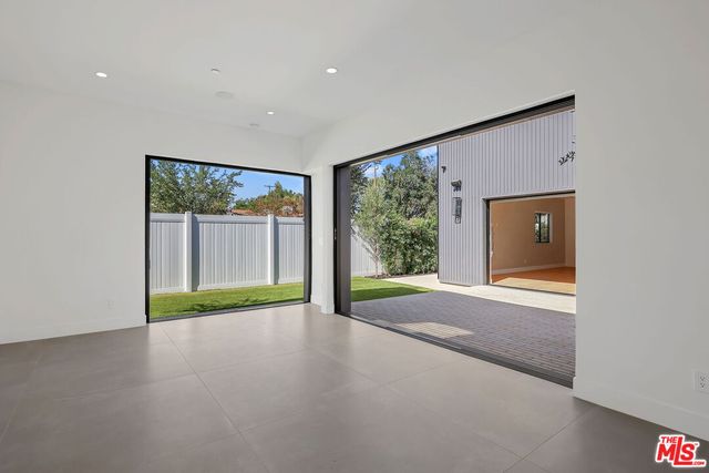 $10,500 | 5917 Rhodes Avenue, Valley Village, CA 91607