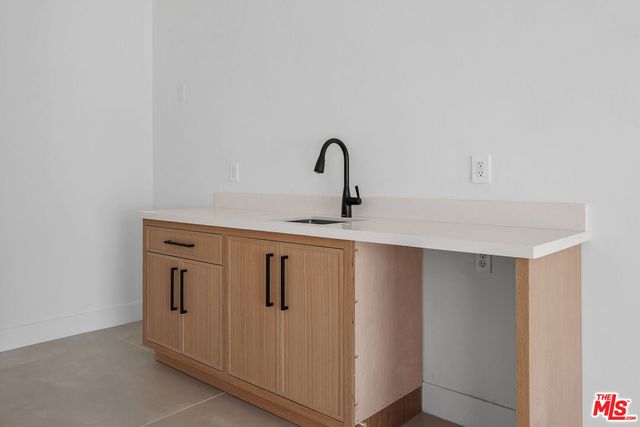 $10,500 | 5917 Rhodes Avenue, Valley Village, CA 91607