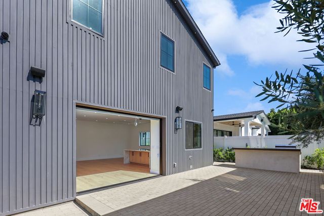 $10,500 | 5917 Rhodes Avenue, Valley Village, CA 91607