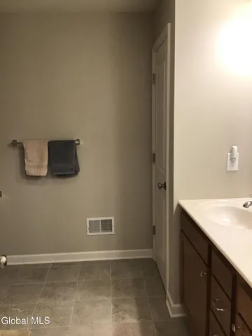 $415,900 | 12 Jared Court, Colonie, NY 12047