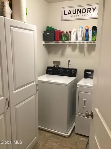 $415,900 | 12 Jared Court, Colonie, NY 12047