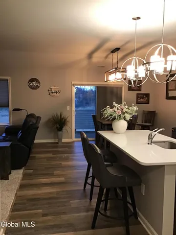 $415,900 | 12 Jared Court, Colonie, NY 12047