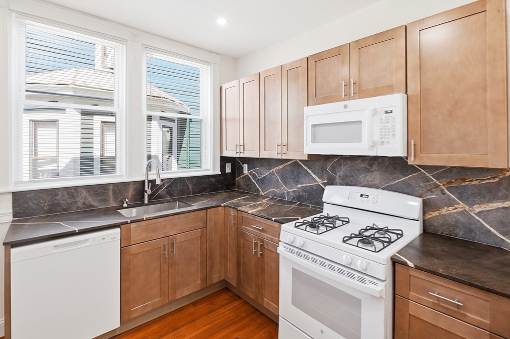 61 Edwin Street, Unit 1 Boston, MA 02124 - Photo 18 of 28 Gallery Image 18