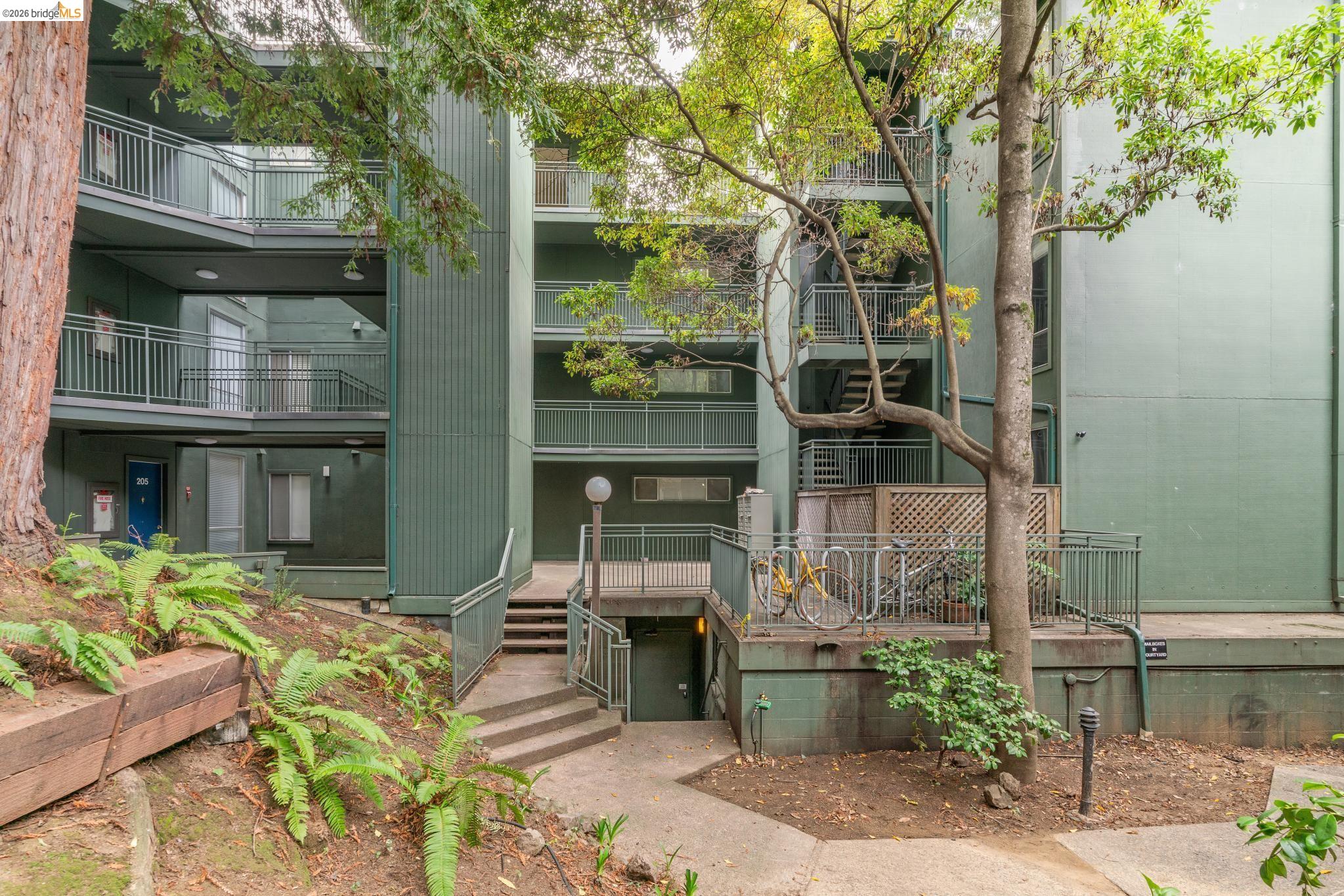 2700 Le Conte Avenue, Unit 402 Berkeley, CA 94709 - Photo 27 of 29