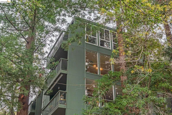 $699,000 | 2700 Le Conte Avenue, Unit 402, Berkeley, CA 94709