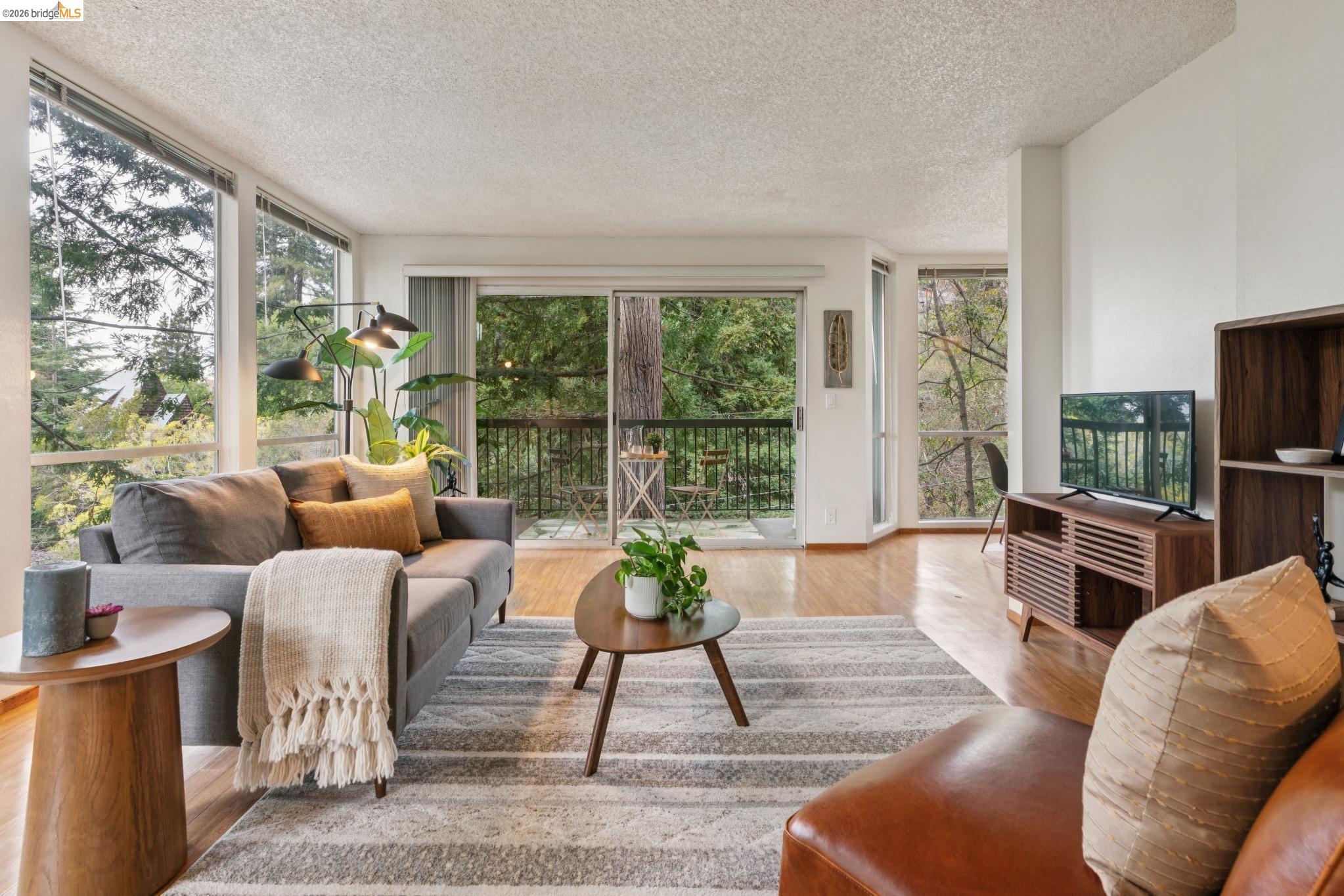 2700 Le Conte Avenue, Unit 402 Berkeley, CA 94709 - Photo 4 of 29