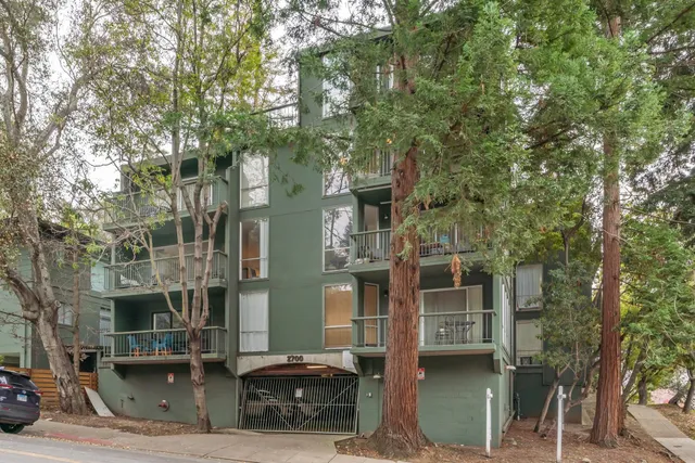 $725,000 | 2700 Le Conte Avenue, Unit 402, Berkeley, CA 94709