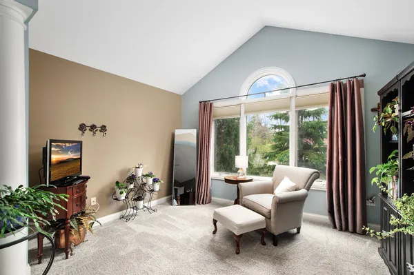 $650,000 | 271 Arbor Glen Boulevard, Unit 271, Schaumburg, IL 60195