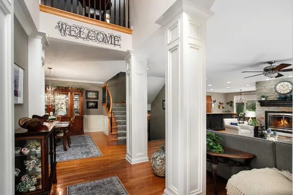 $650,000 | 271 Arbor Glen Boulevard, Unit 271, Schaumburg, IL 60195