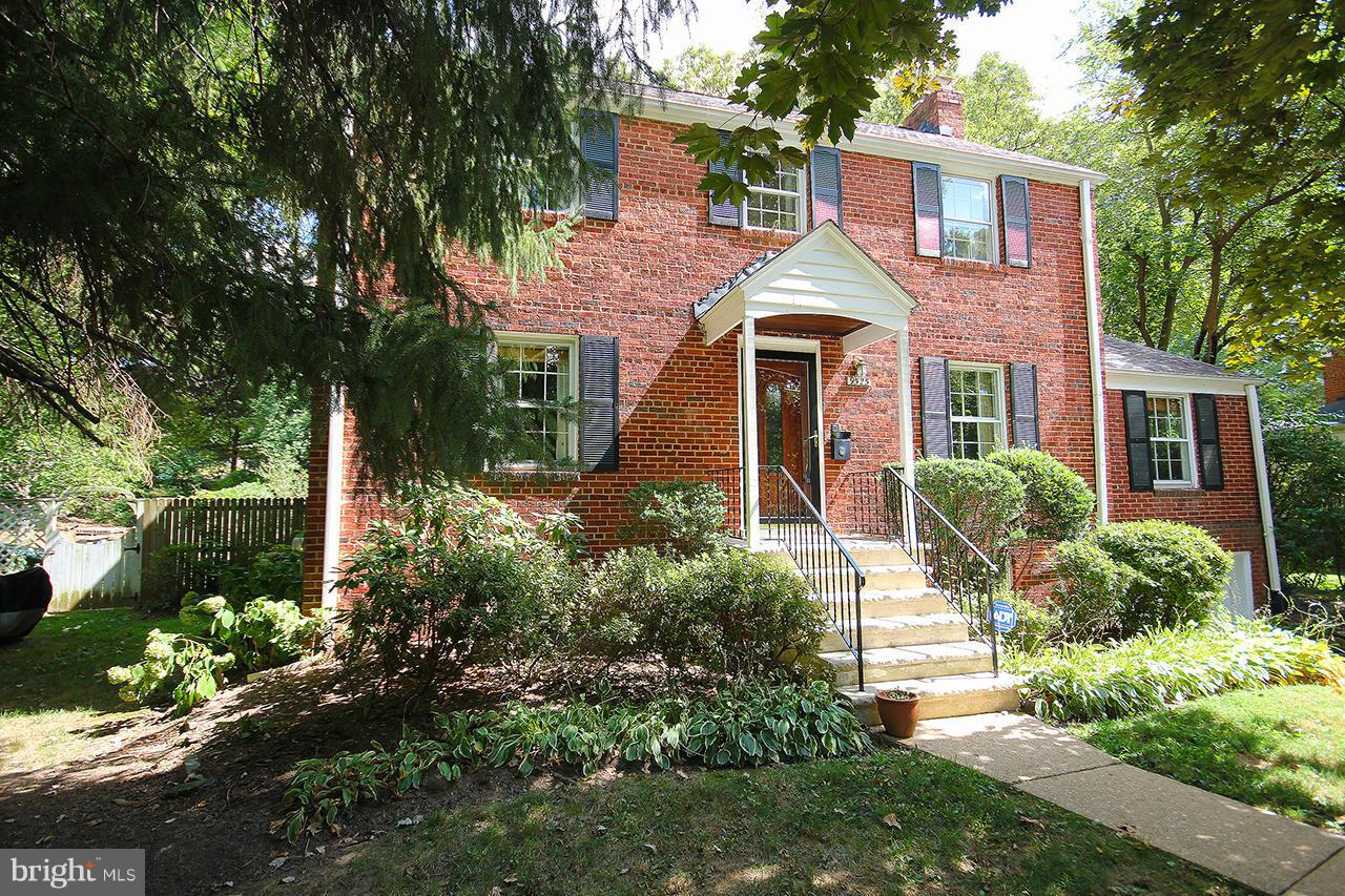 9523 Thornhill Road Silver Spring, MD 20901 - Photo 1 of 30 Exterior (Front)