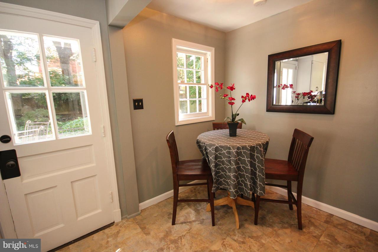9523 Thornhill Road Silver Spring, MD 20901 - Photo 13 of 30 Kitchen