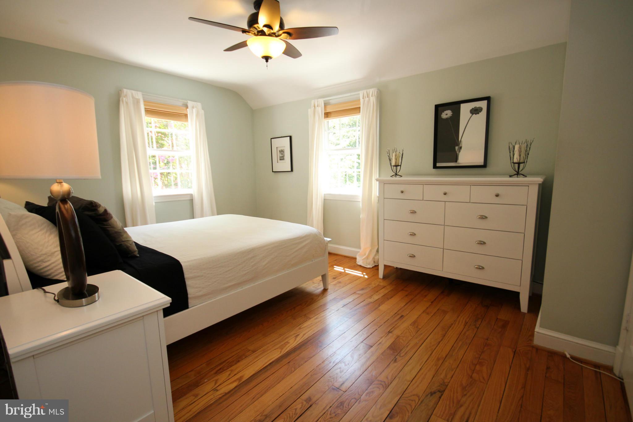 9523 Thornhill Road Silver Spring, MD 20901 - Photo 16 of 30 Bedroom (Master)