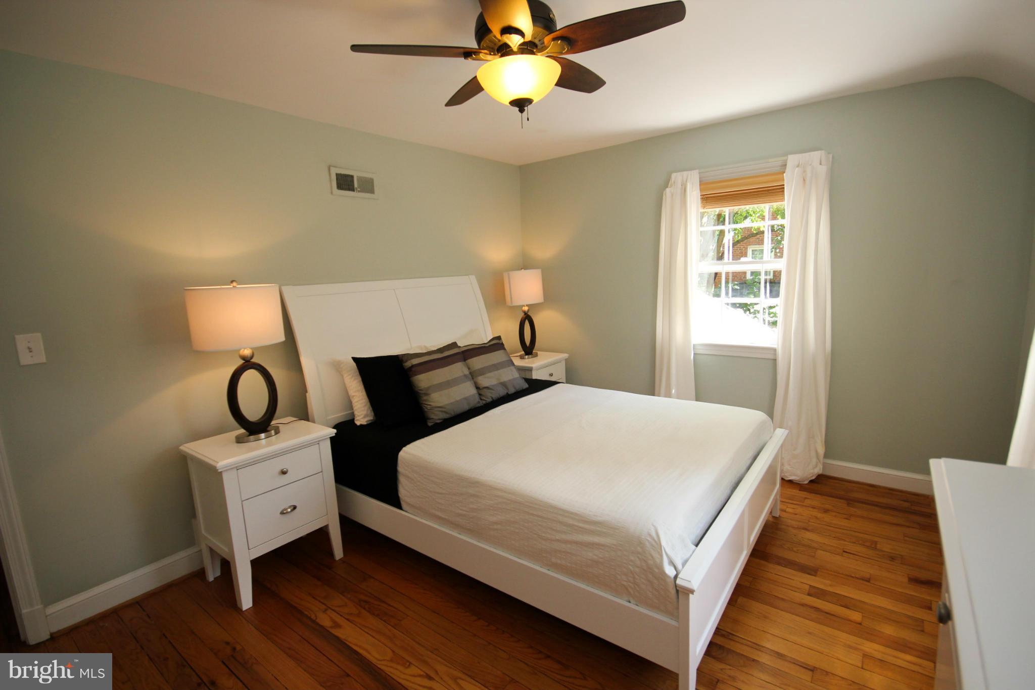 9523 Thornhill Road Silver Spring, MD 20901 - Photo 17 of 30 Bedroom (Master)