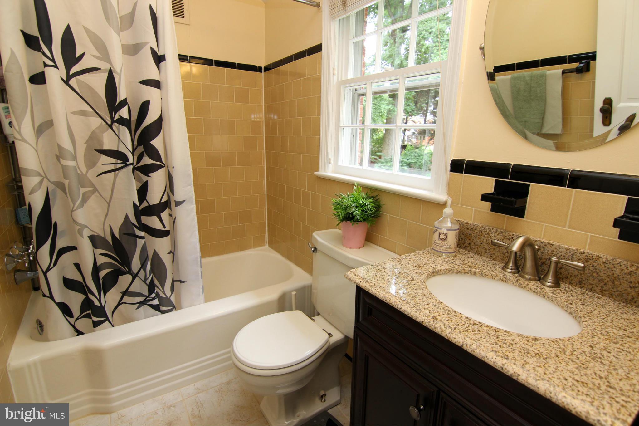 9523 Thornhill Road Silver Spring, MD 20901 - Photo 21 of 30 Upper Level Bath