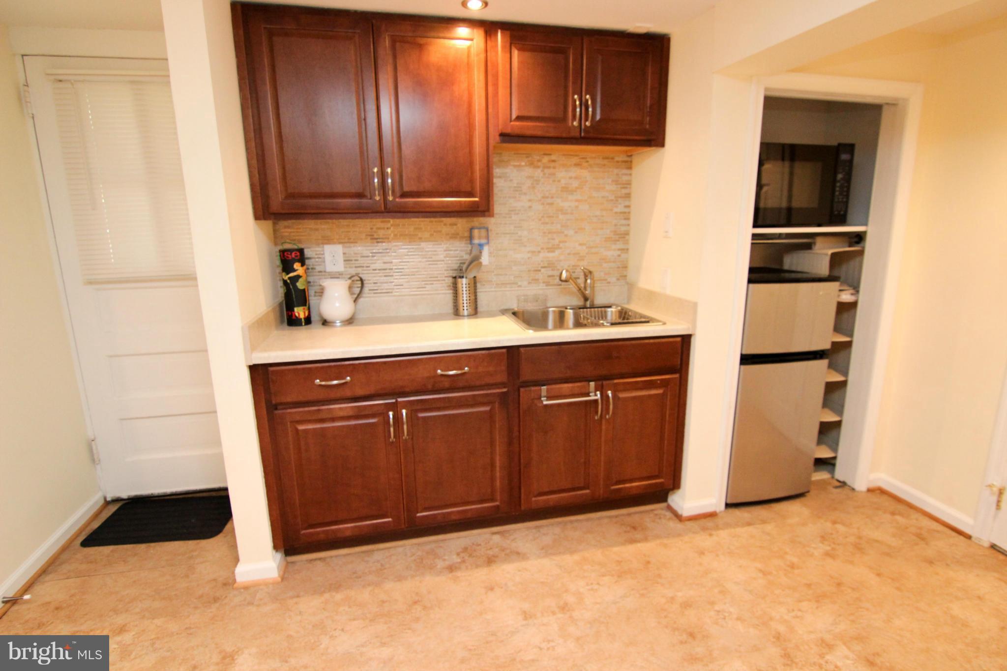 9523 Thornhill Road Silver Spring, MD 20901 - Photo 27 of 30 Au-pair suite