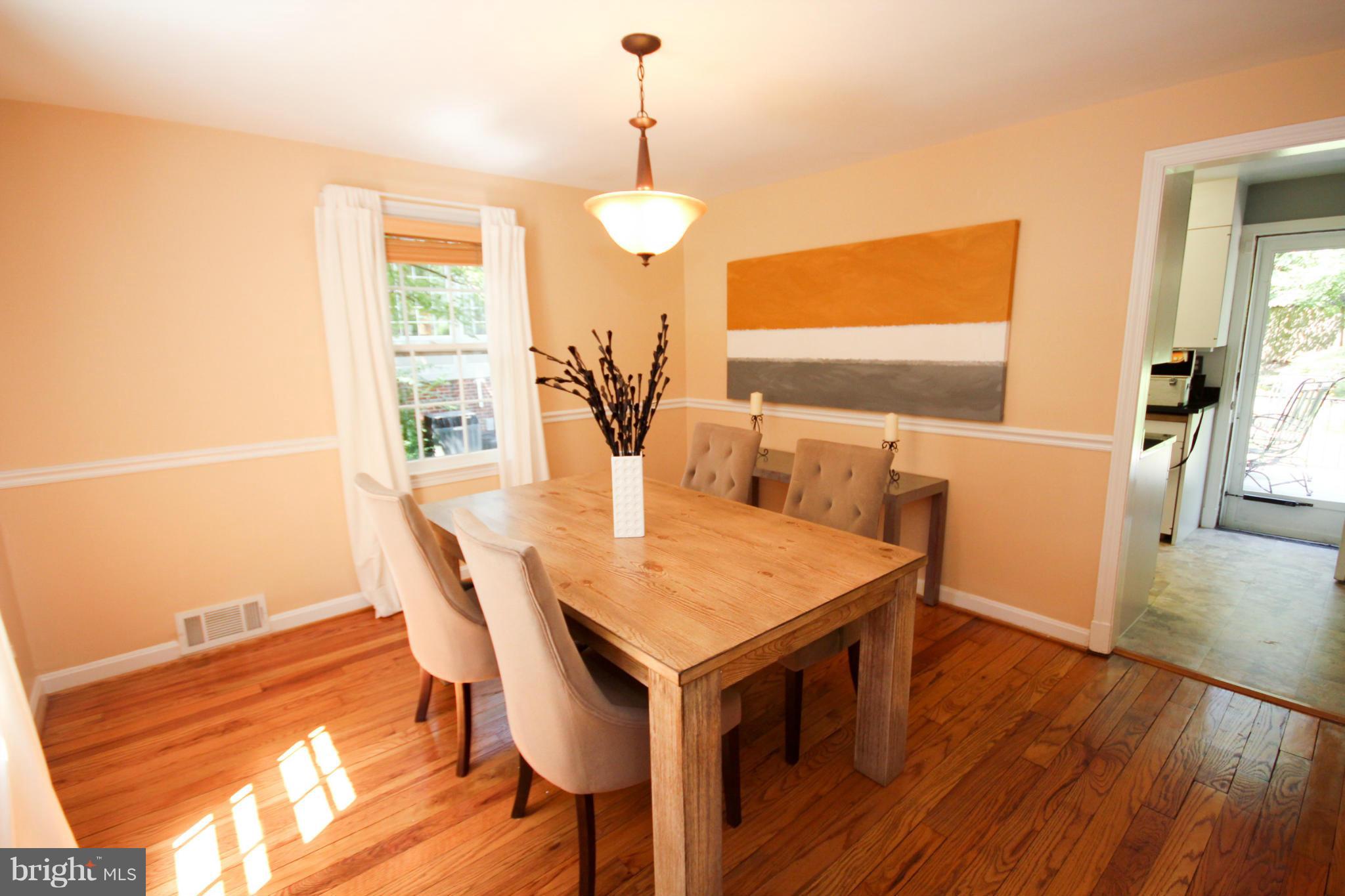 9523 Thornhill Road Silver Spring, MD 20901 - Photo 9 of 30 Dining Room