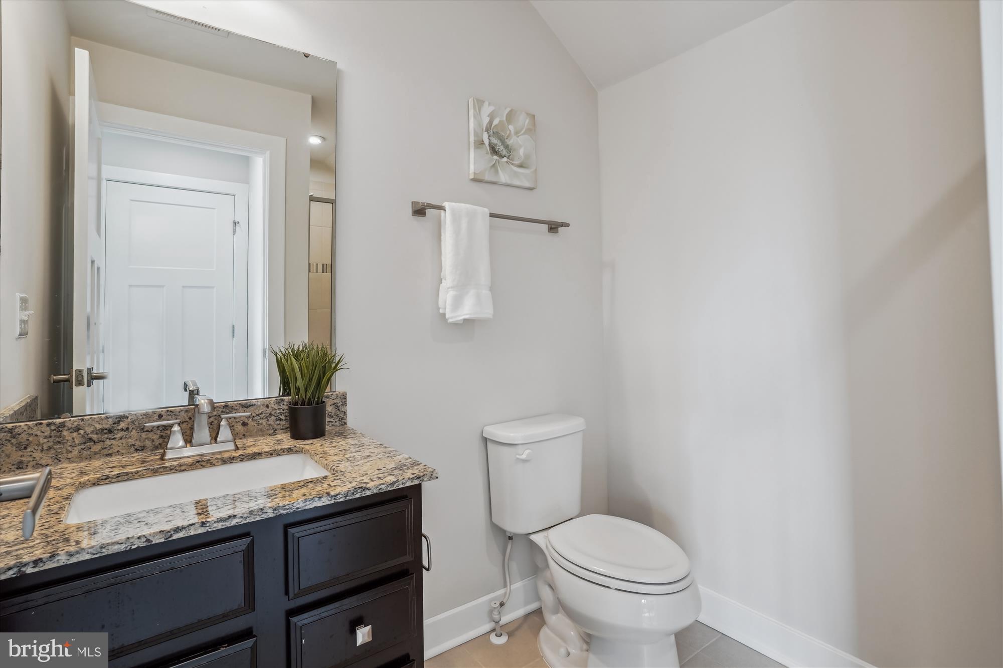 18004 Red Cedar Road Dumfries, VA 22026 - Photo 26 of 47 Full bath en-suite