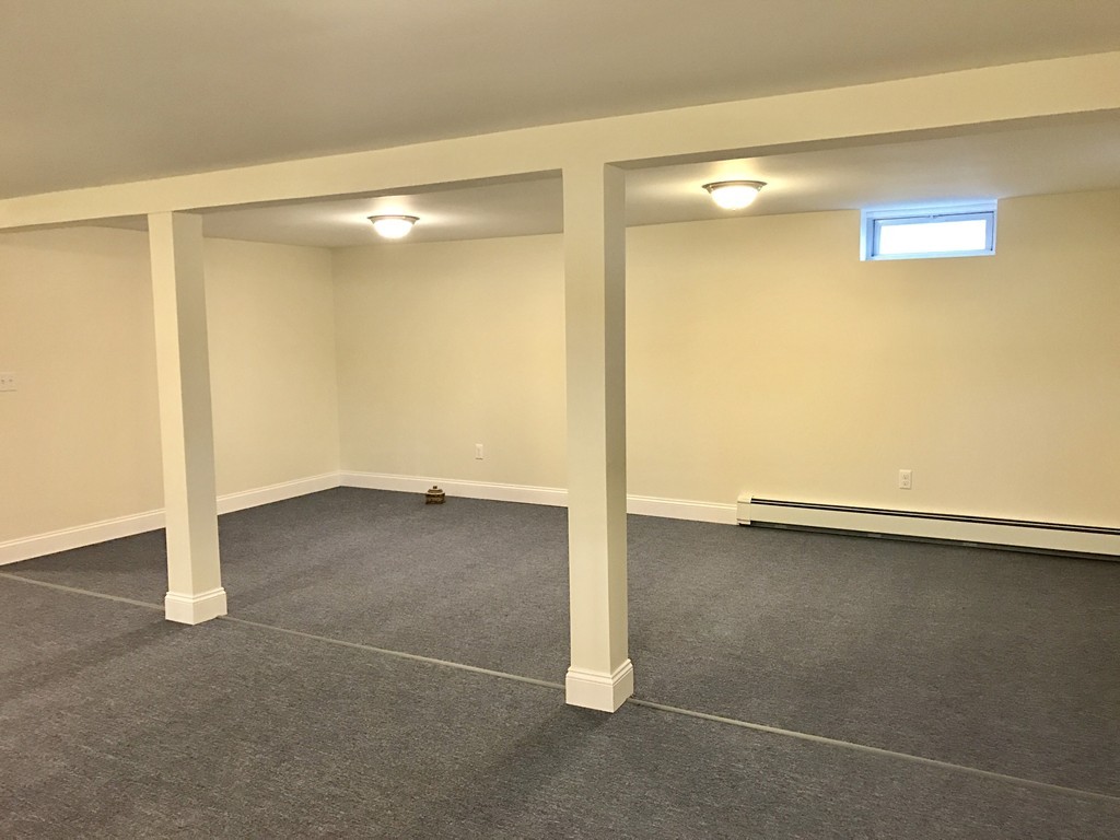 264 Mandalay Road Chicopee, MA 01020 - Photo 20 of 23 Gallery Image 20